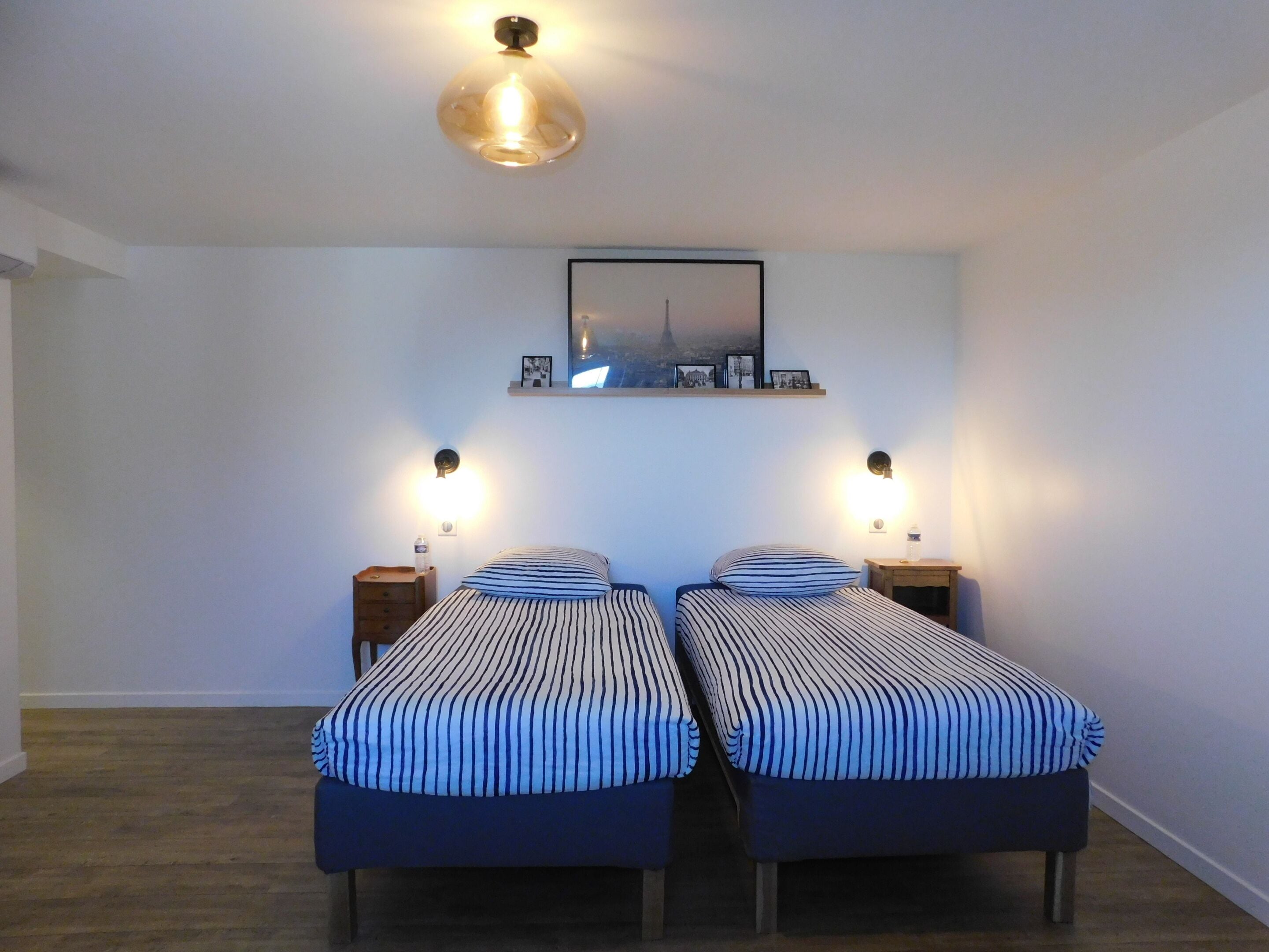 Suíte família, banheiro privativo, vista para o jardim (4)