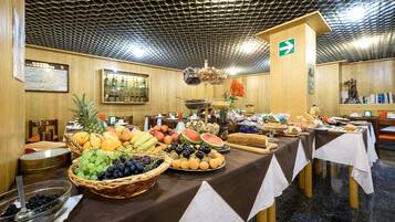 Colazione a buffet inclusa, servita tutte le mattine
