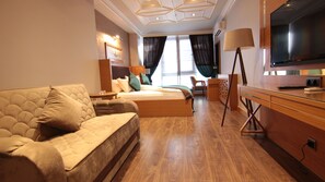 Standard Triple Room | Egyptian cotton sheets, premium bedding, down comforters, minibar - Sefa-i Hurrem Suit House (Istanbul)