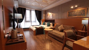 Standard Triple Room | 1 bilik tidur, cadar kapas Mesir, peralatan tempat tidur premium