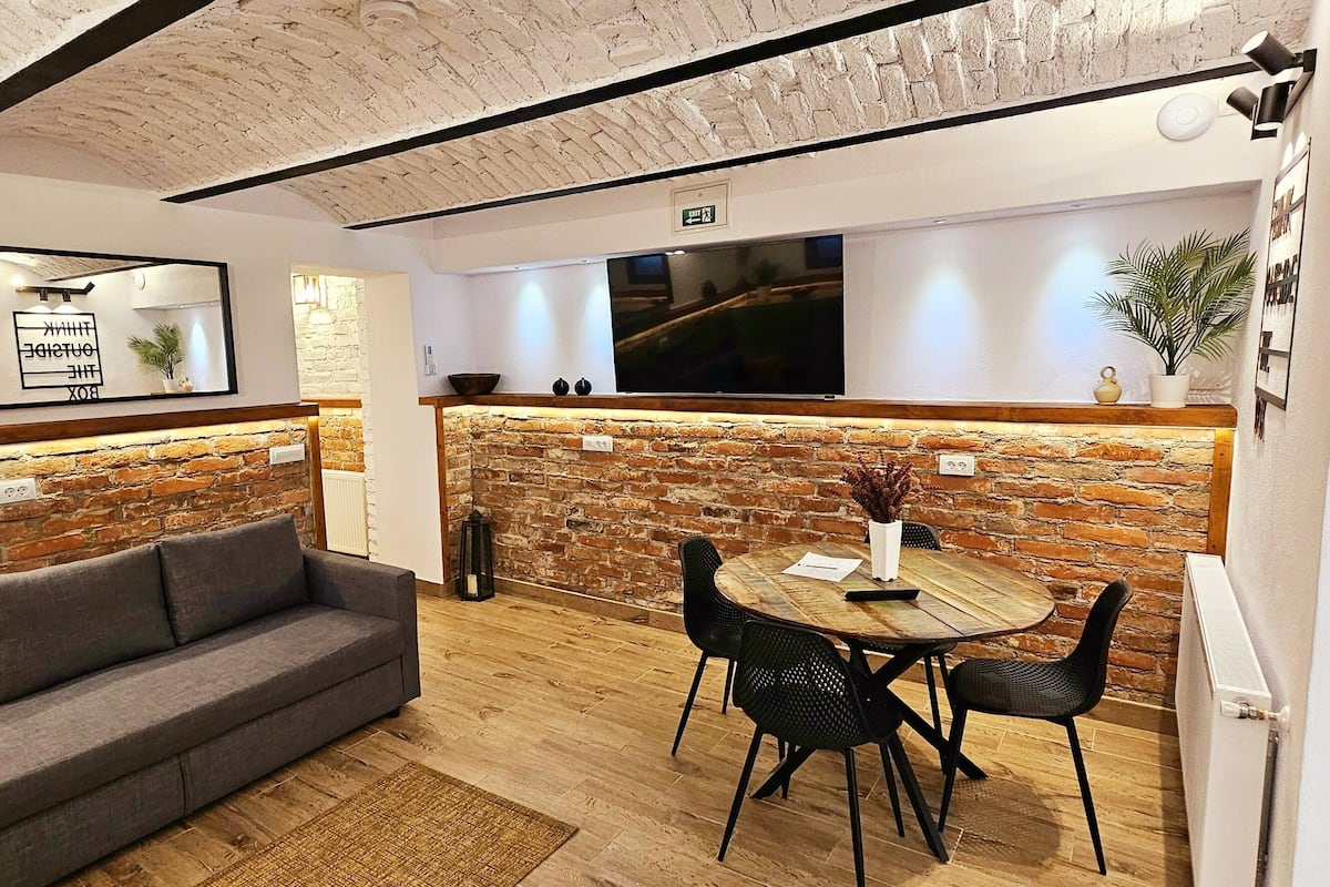 Deluxe Apartment | Living area