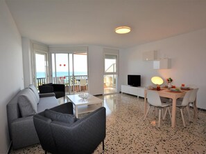 TV - Leonor 3º2ª - Calafell (Calafell)