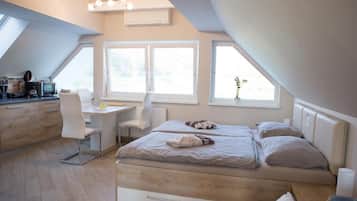 1 bedroom, in-room safe, travel crib, free WiFi