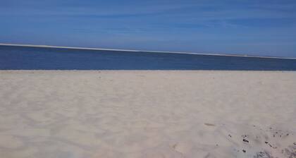 In Residence with swimming pool, Tennis, children's games 8 minutes from contis beach