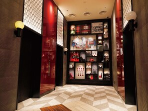 Lift - DEL style Osaka Shin Umeda by Daiwa Roynet Hotel (Osaka)