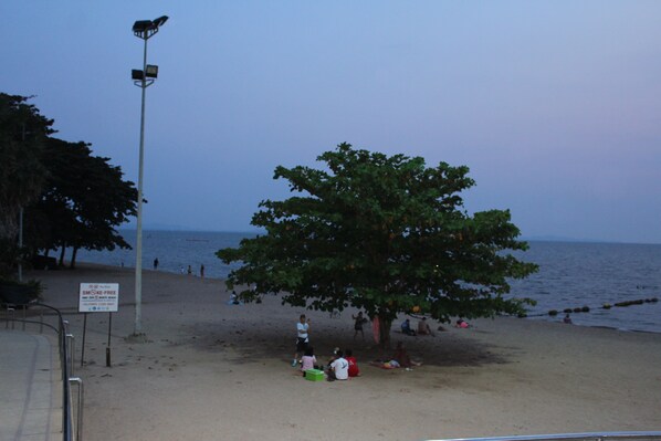 On the beach - Sea Moscow (Pattaya)