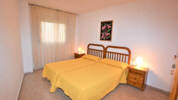 2 bedrooms, Internet, bed sheets