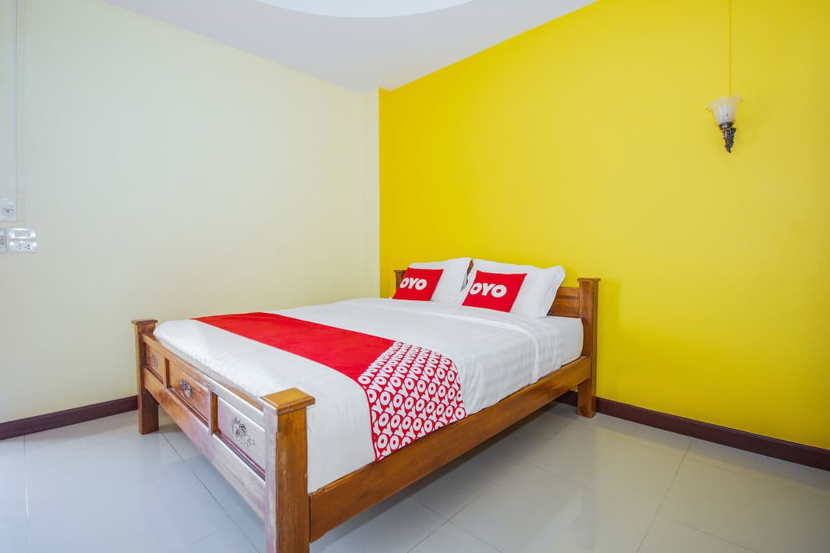 Standard Double Room | WiFi (free), bed sheets