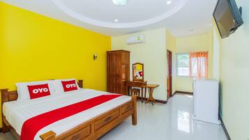 Standard Double Room | Free WiFi, bed sheets