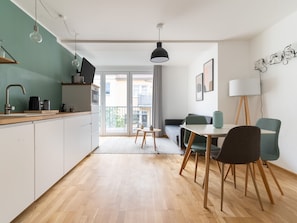 Suite XL with balcony and sofa bed | Living area
