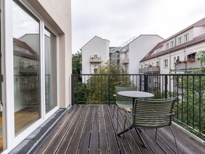 套房, 1 張加大雙人床及 1 張梳化床 (limehome Leipzig | Suite XL + balcony) | 陽台景觀