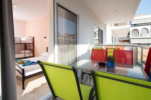 Suite estudio familiar, 1 habitación | Balcón