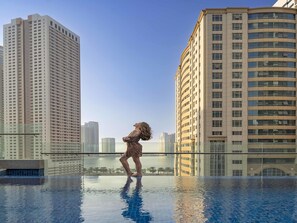 2 indoor pools, outdoor pool, sun loungers, lifeguards on site - Pullman Sharjah (Sharjah)