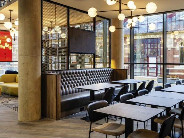 Daily English breakfast (GBP 15 per person)