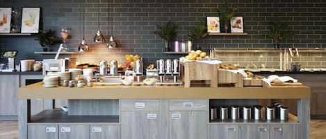 Desayuno continental todos los días (con cargo)