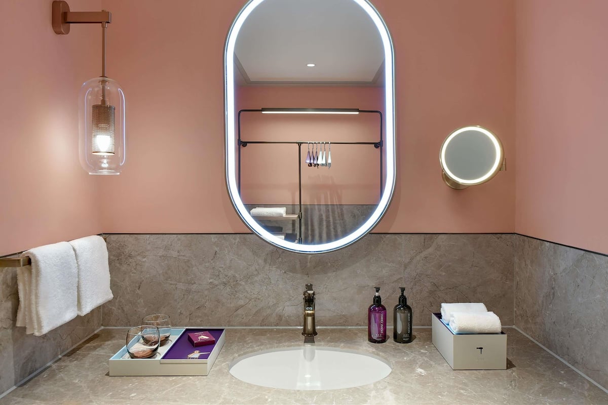 1 habitación, minibar y wifi gratis