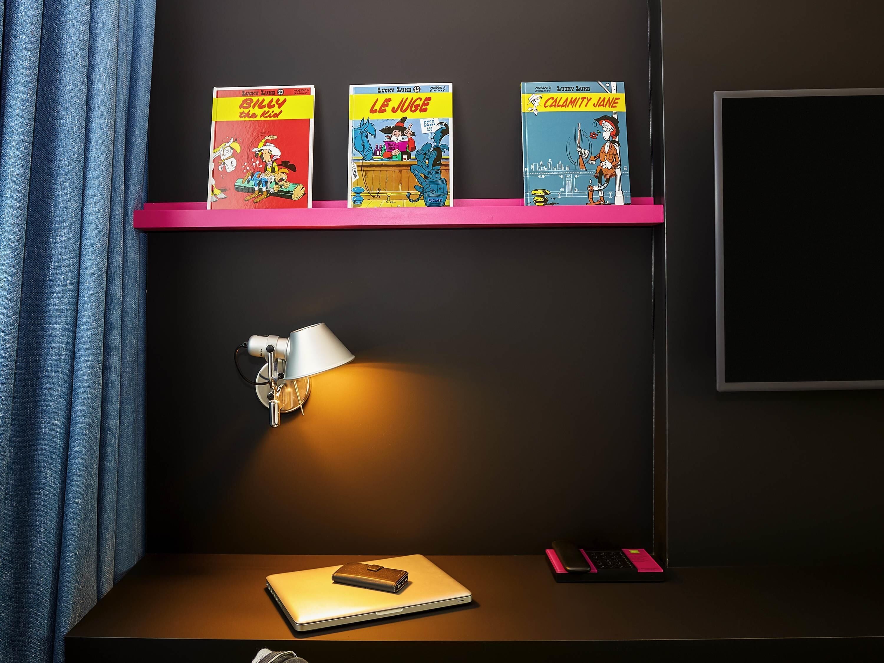 premium bedding, in-room safe, desk, blackout curtains