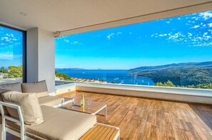 Property grounds - Villa Lifestyle - 4 bedrooms, private pool, sauna and jacuzzi by MyWaycation (Rabac)