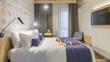Superior Room, 1 Double Bed | Minibar, in-room safe, blackout drapes, soundproofing