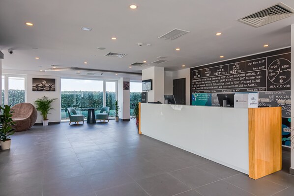 Reception - ibis Styles Bucharest Airport (Otopeni)