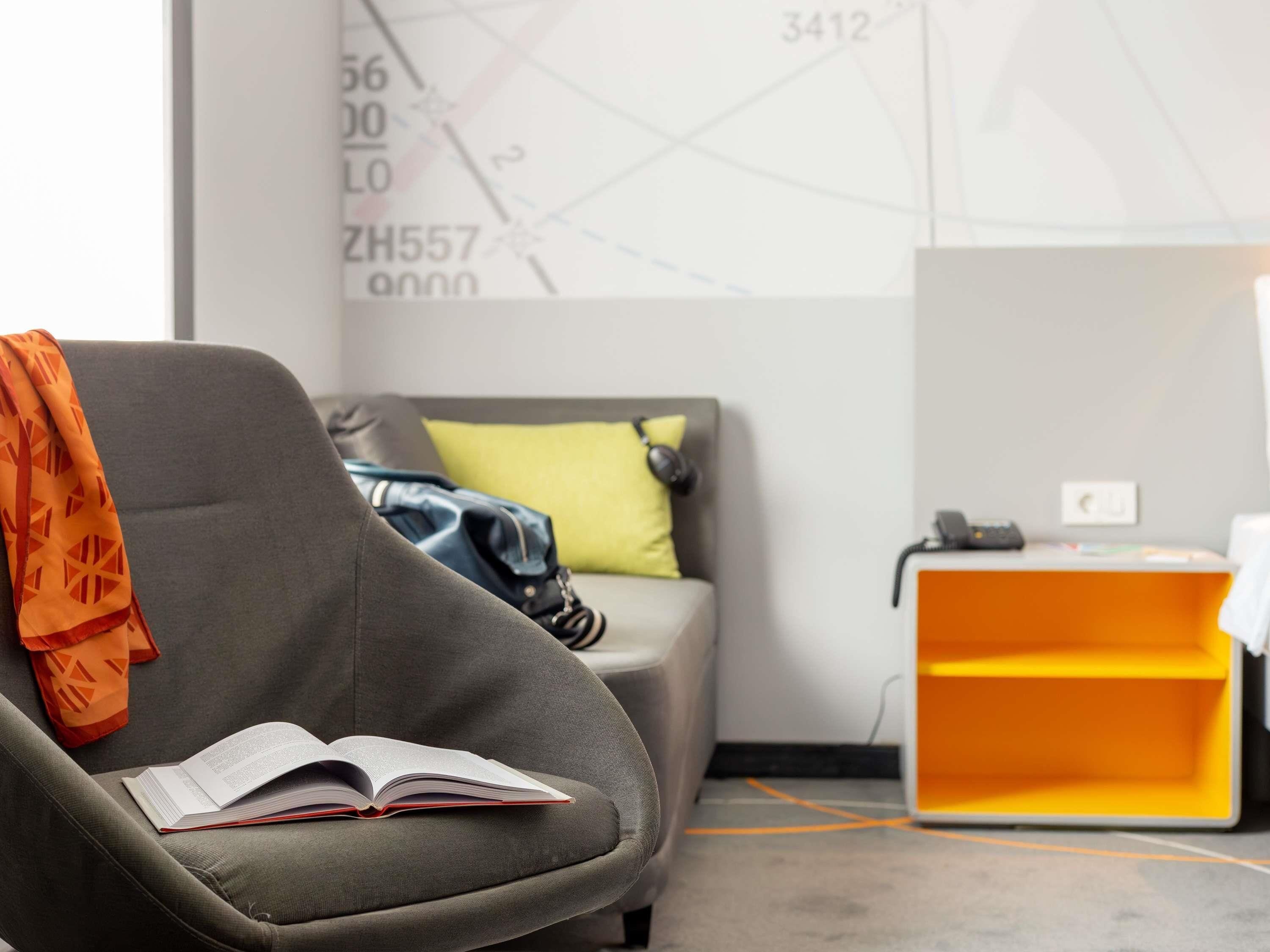 superior room, 1 double bed | minibar, in-room safe, desk, blackout curtains