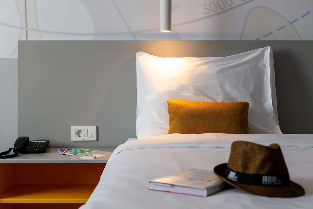 Superior Room, 1 Double Bed | Minibar, in-room safe, desk, blackout curtains