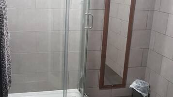 Douche de la salle de bain