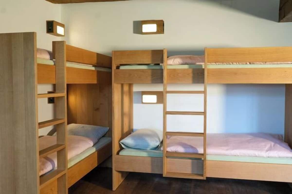 1 chambre, Wi-Fi gratuit, draps fournis