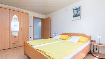 1 bedroom, WiFi, bed sheets