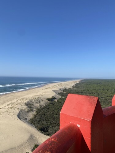 villa d'architecte à quelques minutes à pied de la plage de Nauzan. 