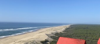 villa d'architecte à quelques minutes à pied de la plage de Nauzan. 