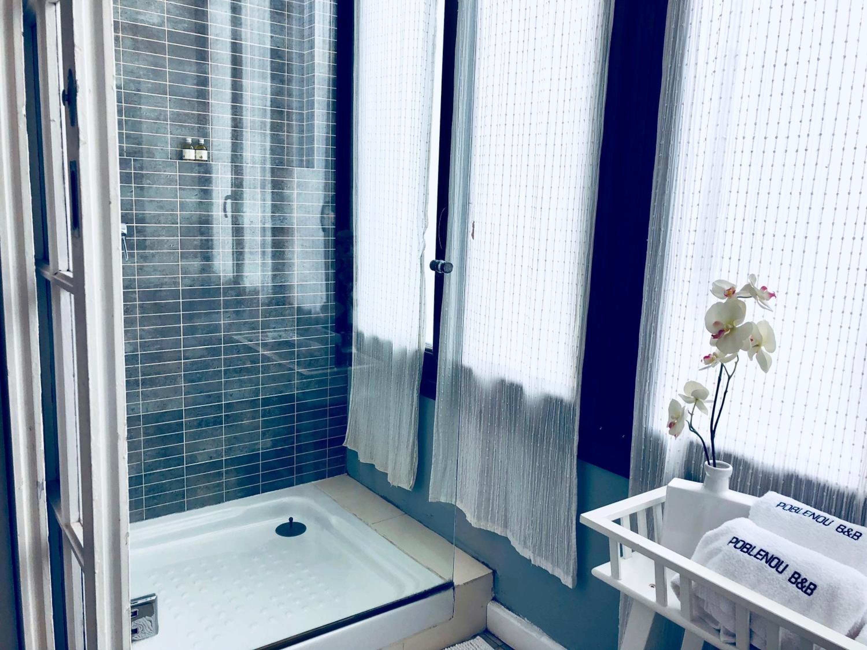 Foto - Hostal Poblenou