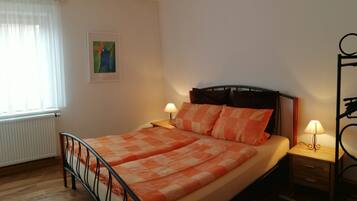 Classic Double Room | Desk, blackout curtains, cots/infant beds, free WiFi