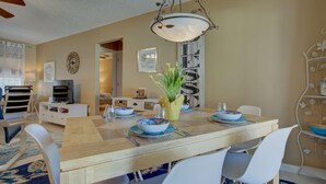 House, Multiple Beds (South Venice Pool Home with Fence, Do) | Private kitchen | Oven - South Venice Pool Home With Fence, Dog Friendly (Venice)