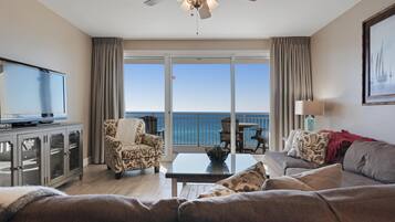 Rumah, Beberapa Tempat Tidur (Apartment) | Ruang keluarga