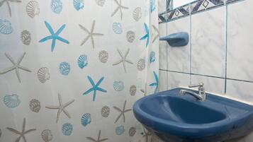 Deluxe Apartment, 2 Twin Beds (Itaya) | Bathroom | Shower, free toiletries, towels, soap