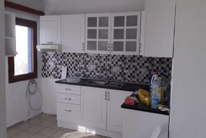 Villa, 2 soverom | Eget kjøkken | Kjøleskap, mikrobølgeovn, ovn og kokeplater