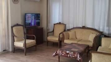 Villa | Wohnzimmer | LCD-Fernseher