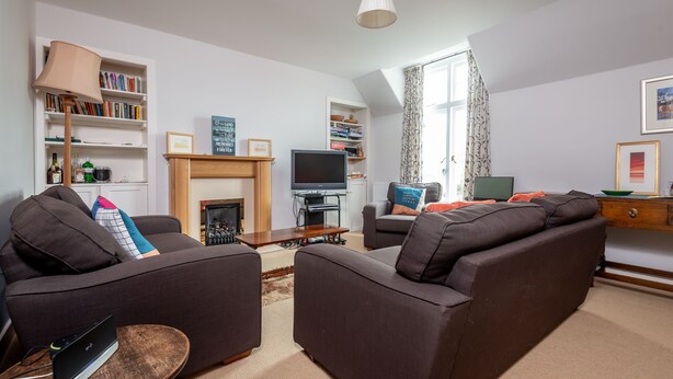 Comfort Apartment, 3 Bedrooms | Living area