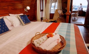 Blackout curtains, soundproofing, iron/ironing board, free WiFi