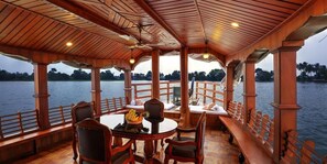 Restaurant - Best Kerala Houseboat (Ambalapuzha)