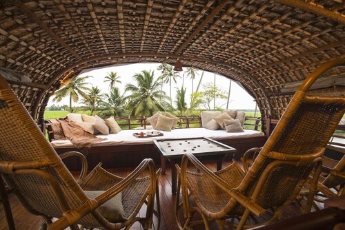 Best Kerala Houseboat
