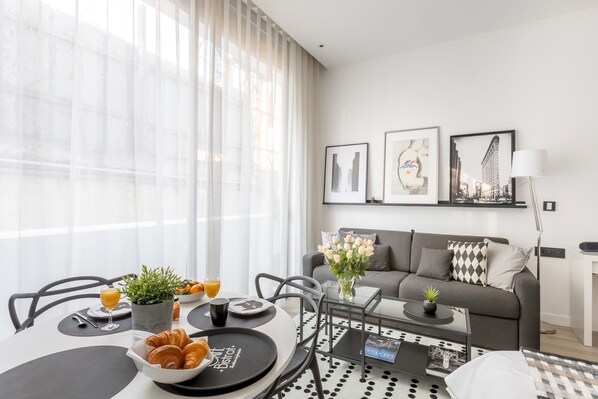 Dining - A2 Suite Studio 175Blo-Paris Convention (Paris-15E-Arrondissement)