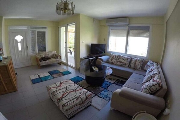 Living area - KU009 by Villaofsummer (Kusadasi)