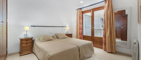 3 habitaciones y caja de seguridad en la habitación