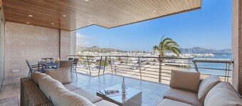 Vistamar II frontline sea Apt. in a prime location in Puerto Pollensa