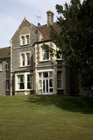 Exterior - Large 2 bedroom 2 bathroom King Double - Basingstoke Serviced Apartment (Basingstoke)