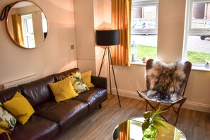 Boutique One Bedroom Apartment | Living room