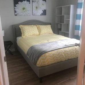 3 sovrum, memory foam-madrasser, gratis wi-fi och sängkläder