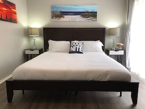 Căn hộ (3 Bedrooms) | 3 phòng ngủ, bàn ủi/dụng cụ ủi quần áo